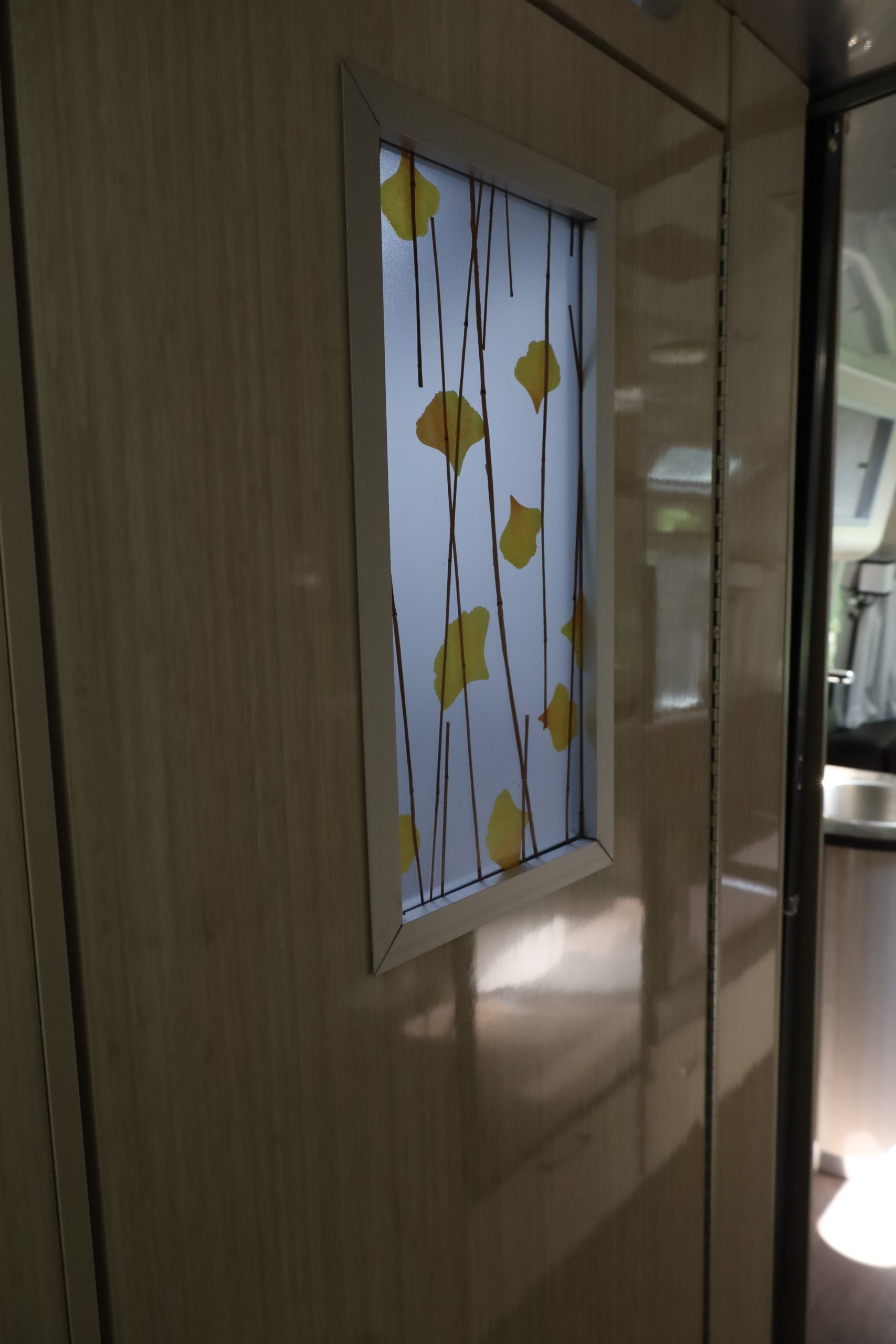 2020 Airstream International Serenity 25FB - Image 6