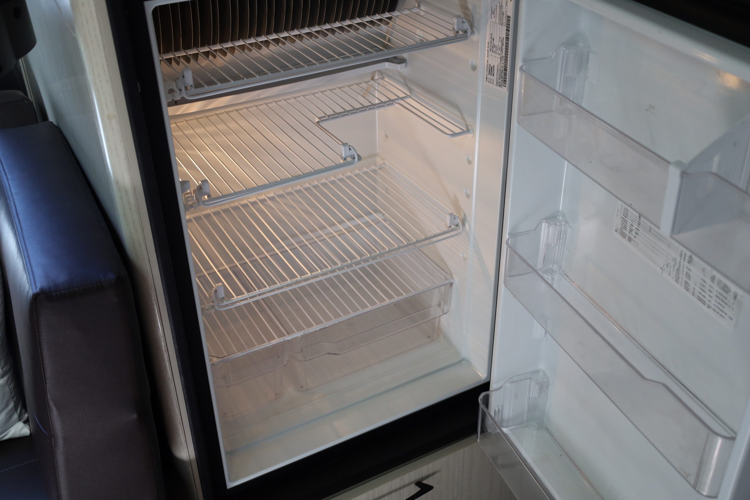 2020 Airstream International Serenity 25FB - Image 20