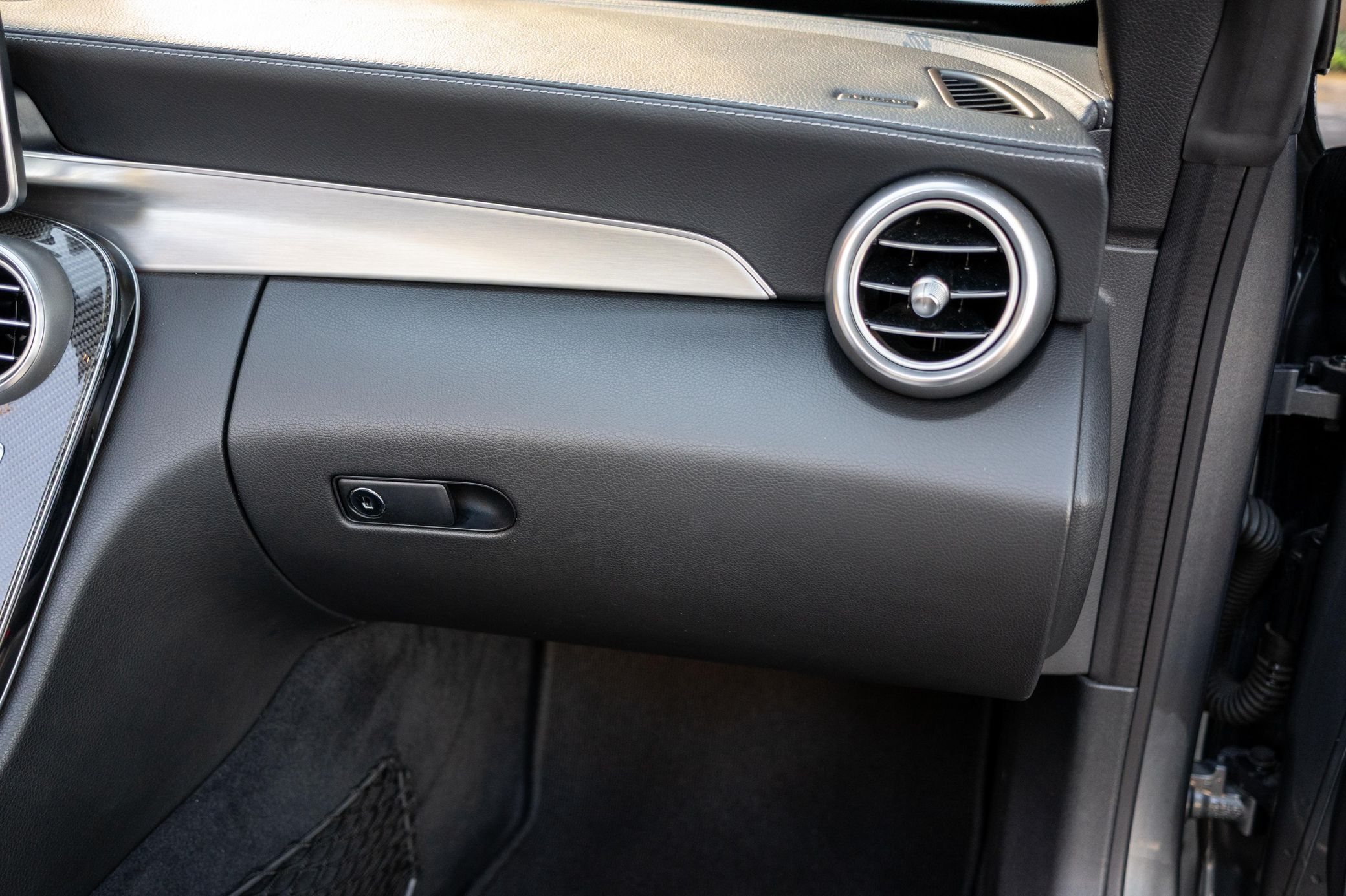 2017 Mercedes-Benz C63 AMG - Image 18