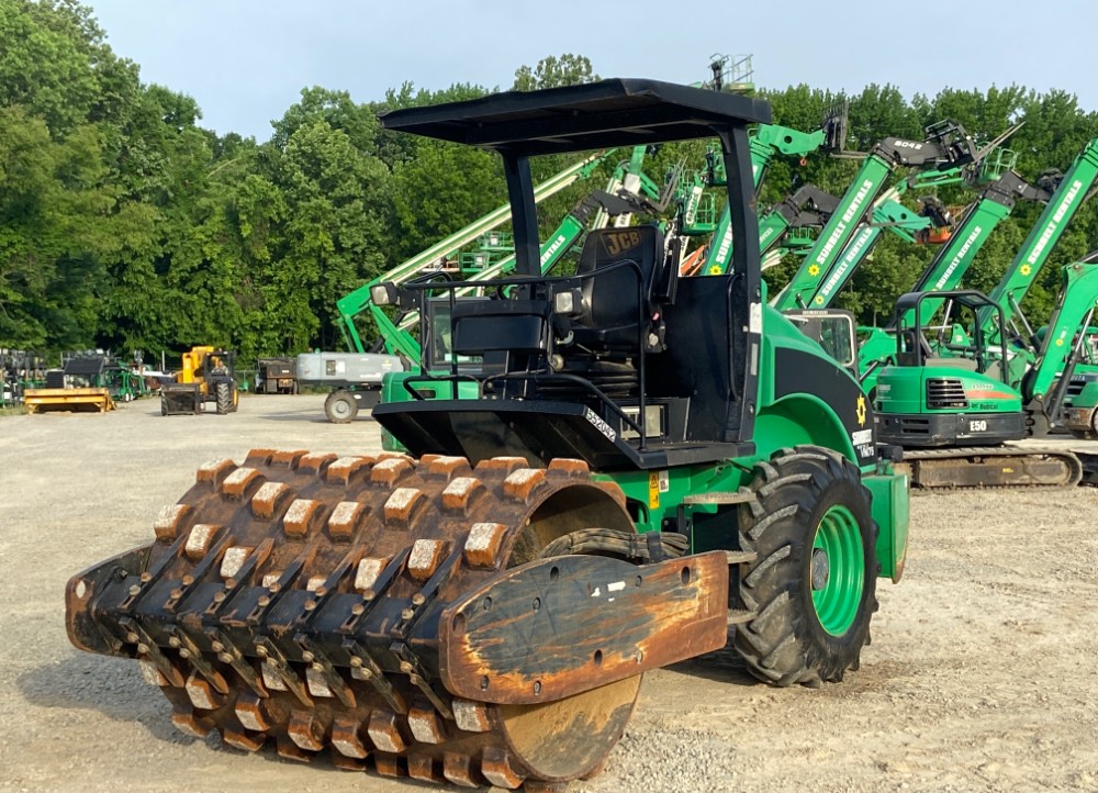 2013 JCB Vibromax VM75PD Pad Foot Single Drum Vibratory Ride On Roller - Image 6