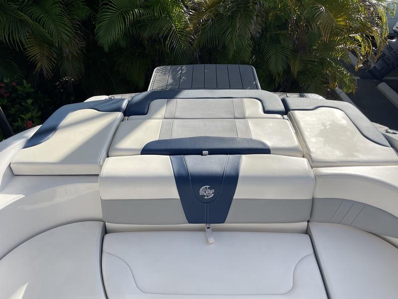 2021 Chaparral 23 Surf - Image 39