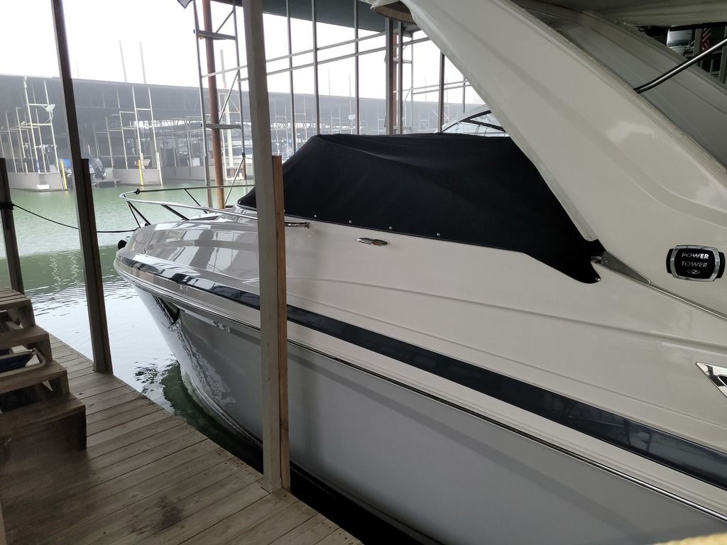 2020 Regal 28 Express - Image 11