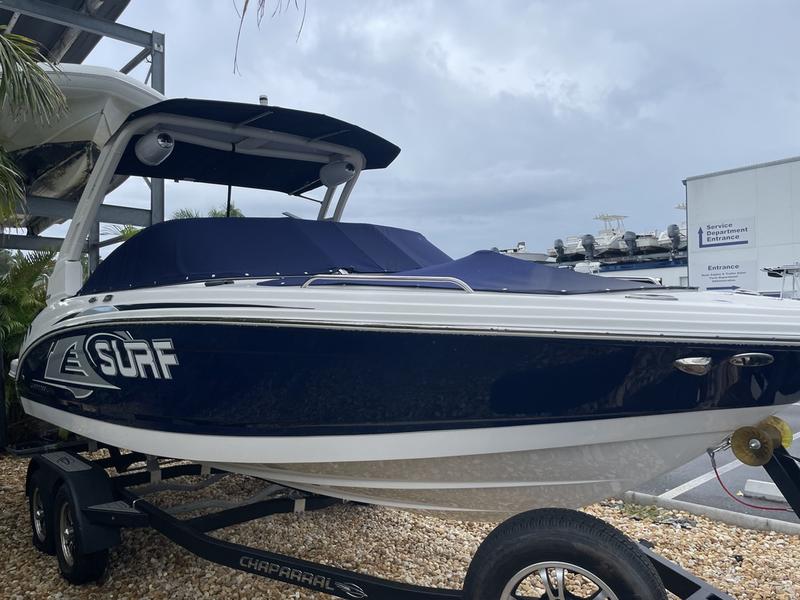 2021 Chaparral 23 Surf - Image 43