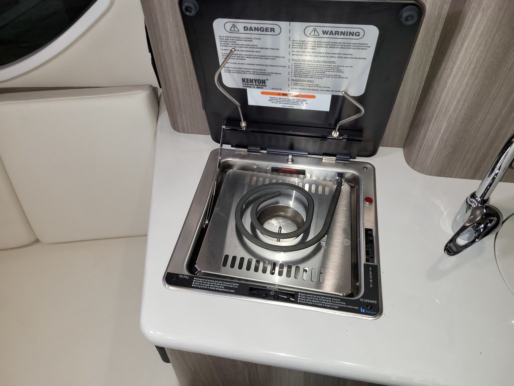 2020 Regal 28 Express - Image 16