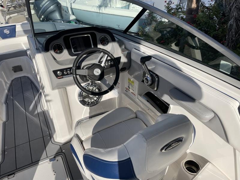 2021 Chaparral 23 Surf - Image 47