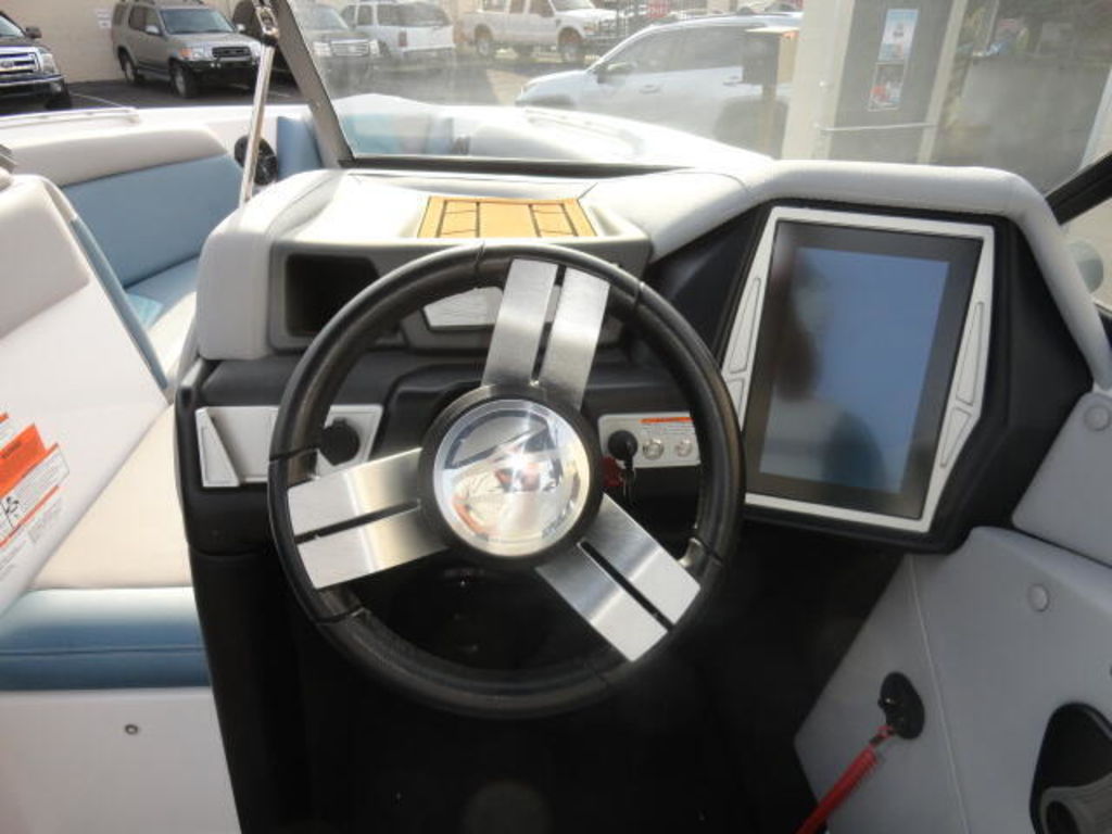 2020 Tige R23 - Image 23