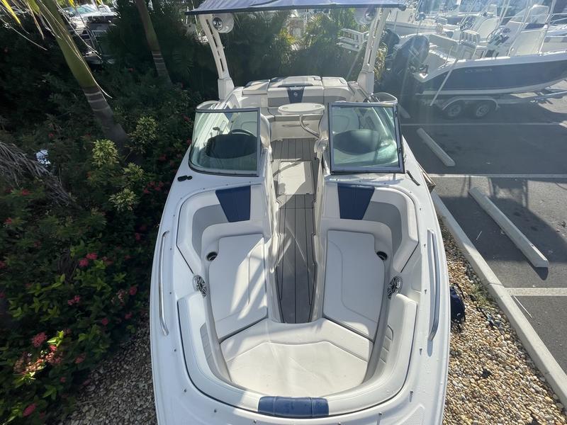 2021 Chaparral 23 Surf - Image 52