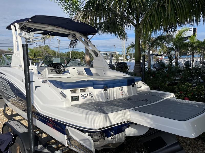2021 Chaparral 23 Surf - Image 55