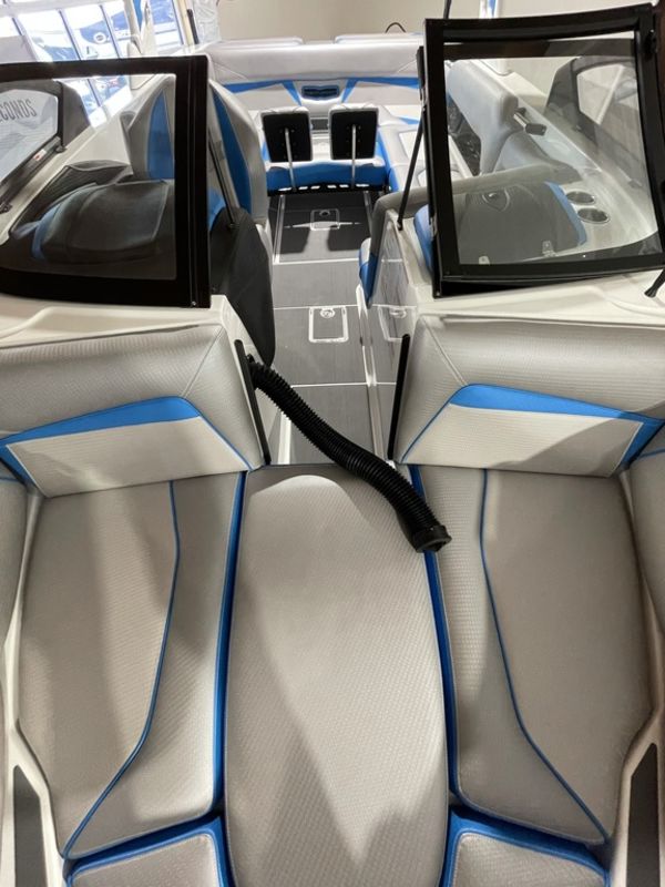 2021 Centurion Vi24 - Image 43