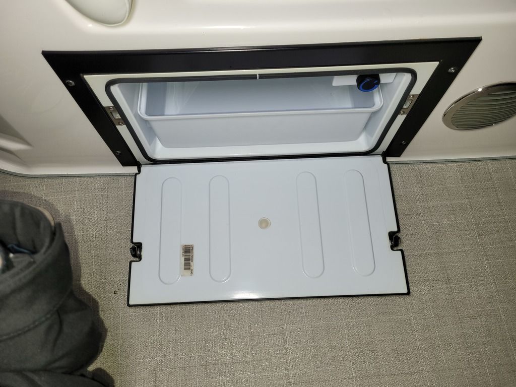 2020 Regal 28 Express - Image 33