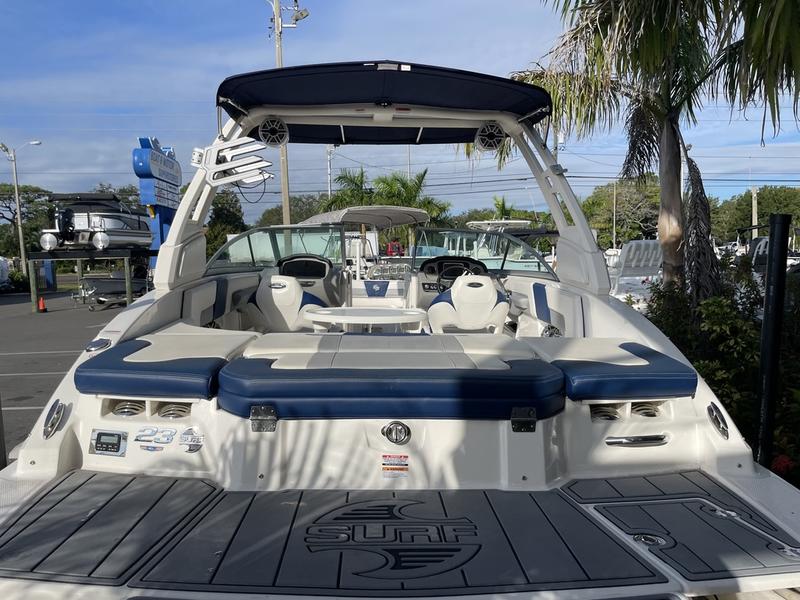 2021 Chaparral 23 Surf - Image 33