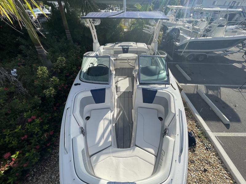 2021 Chaparral 23 Surf - Image 34