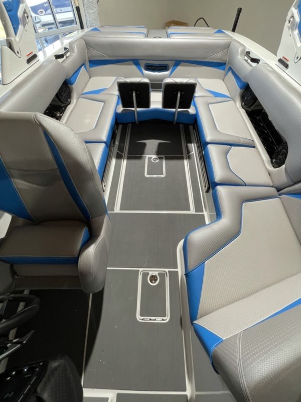 2021 Centurion Vi24 - Image 67