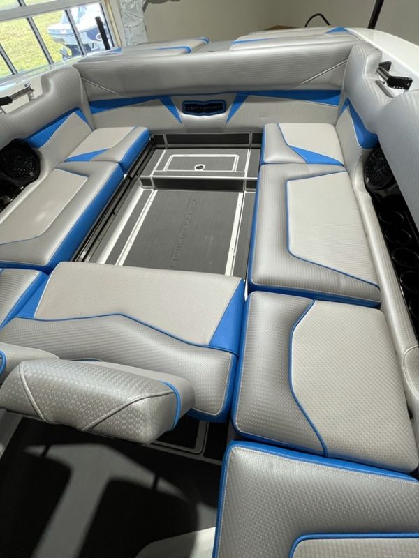 2021 Centurion Vi24 - Image 68