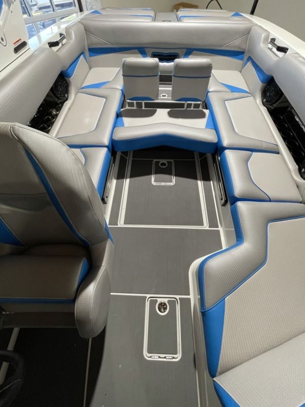 2021 Centurion Vi24 - Image 75