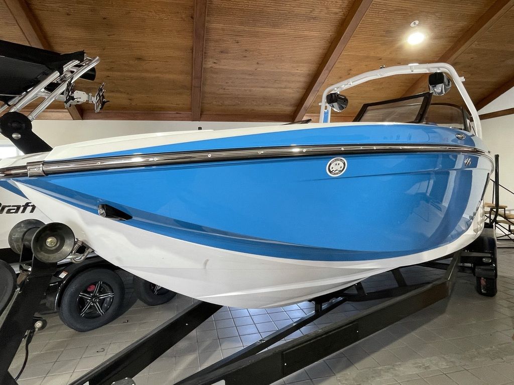 2021 Centurion Vi24 - Image 86