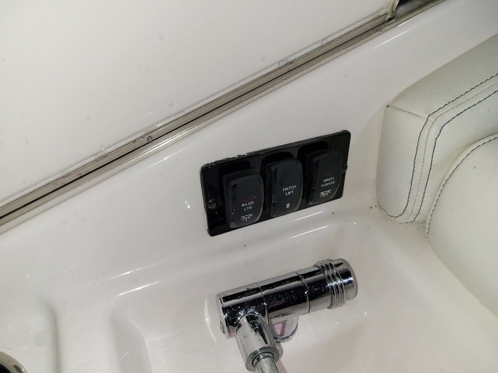 2020 Regal 28 Express - Image 9