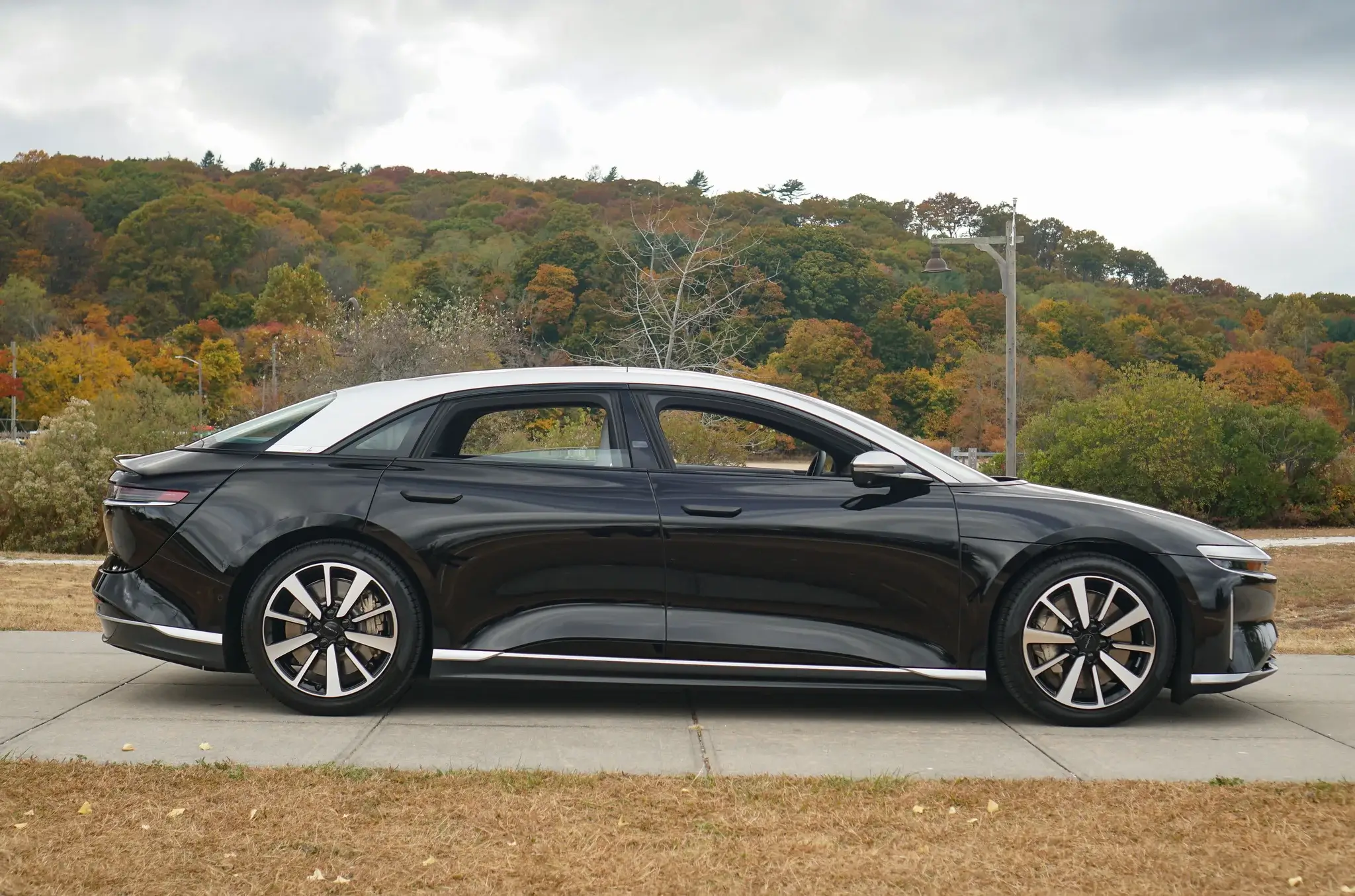 2022 Lucid Air Grand Touring - Image 34
