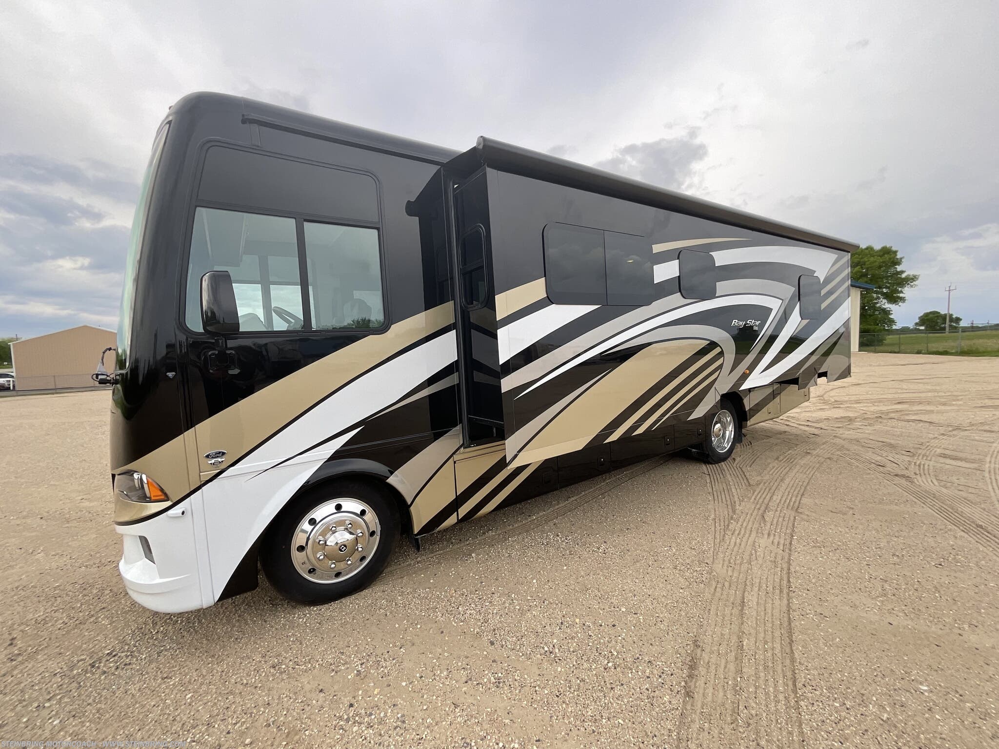 2022 Newmar Bay Star 3014