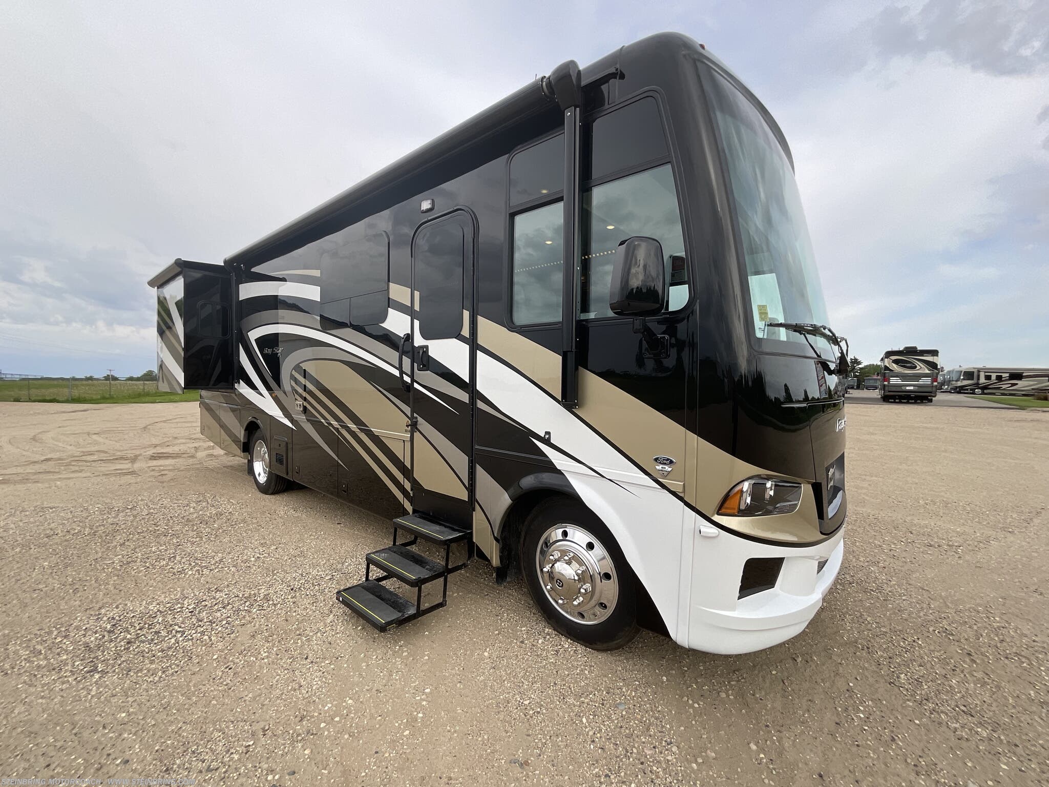 2022 Newmar Bay Star 3014 - Image 15