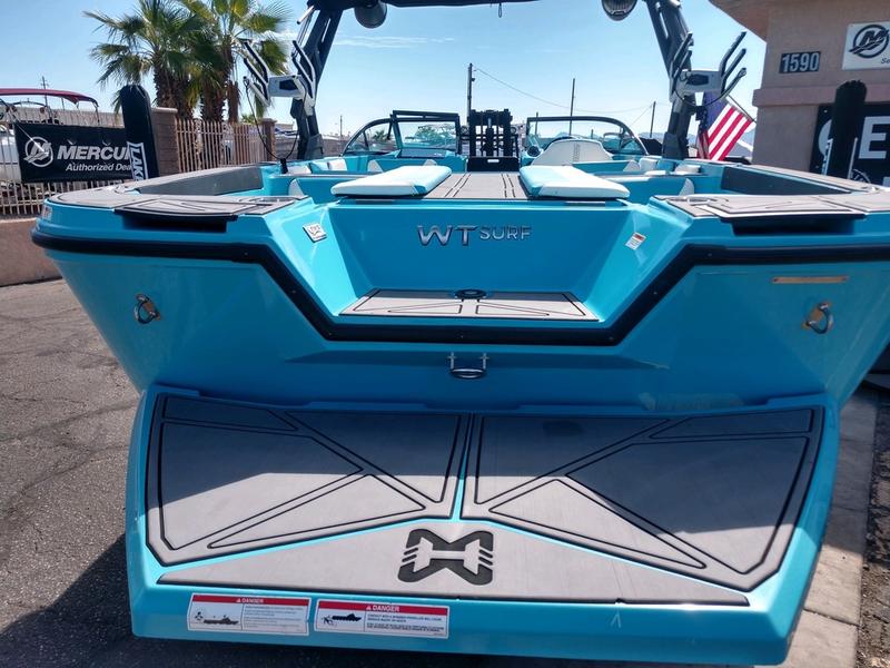 2022 Heyday Wake Boats WTSurf - Image 10