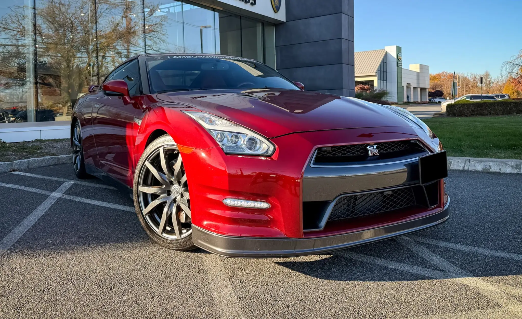 2015 Nissan GT-R Premium - Image 13