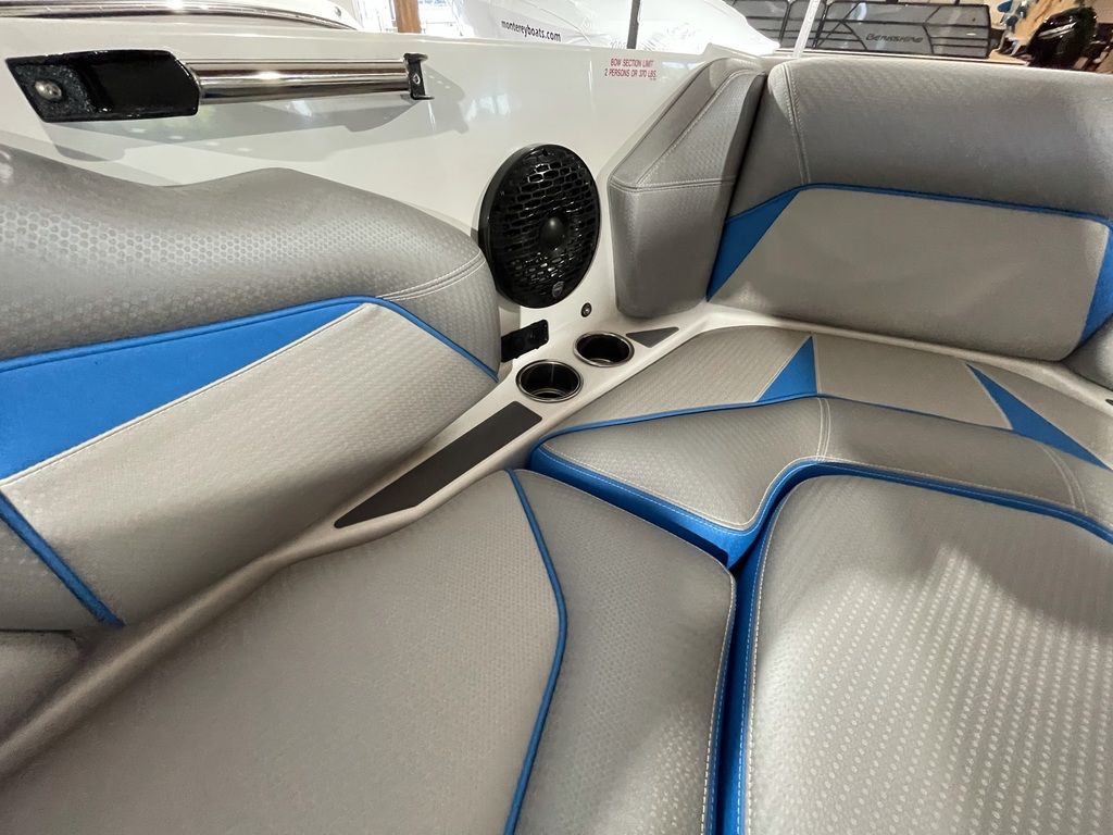 2021 Centurion Vi24 - Image 115