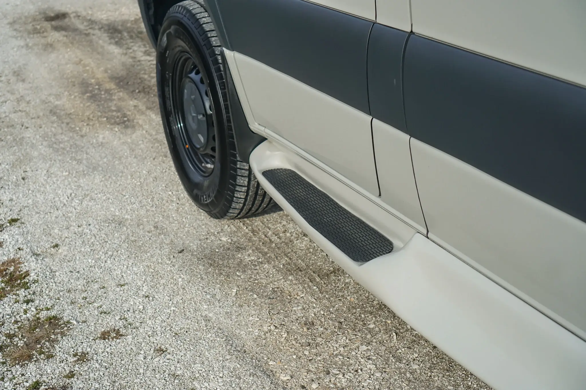 2022 Mercedes-Benz Sprinter 2500 4x4 Explorer Luxury Shuttle - Image 47