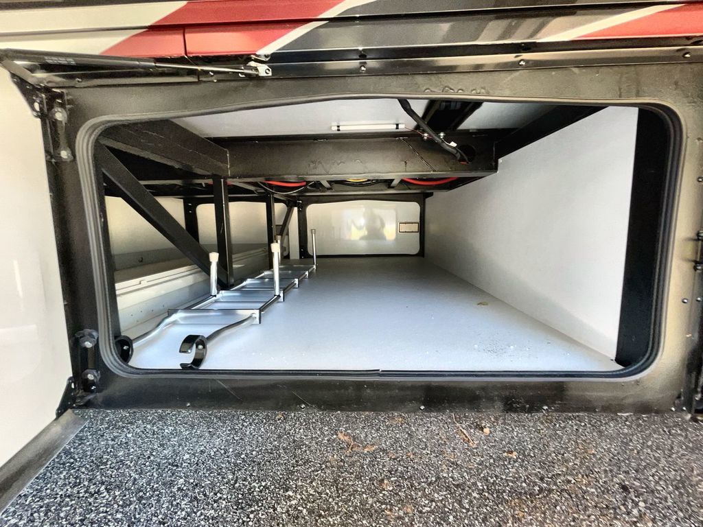 2022 Holiday Rambler Endeavor 38N - Image 19