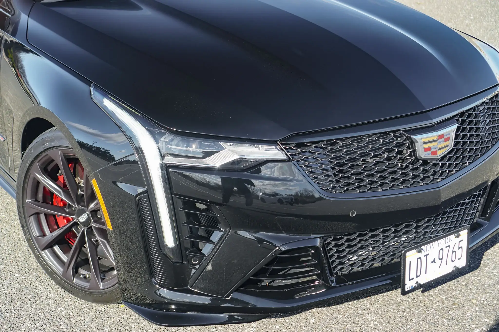 2023 Cadillac CT4-V Blackwing - Image 41