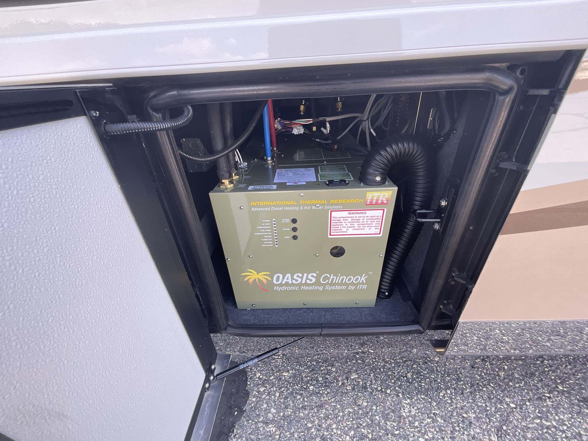 2022 Newmar Dutch Star 4369 Diesel Pusher - Image 19