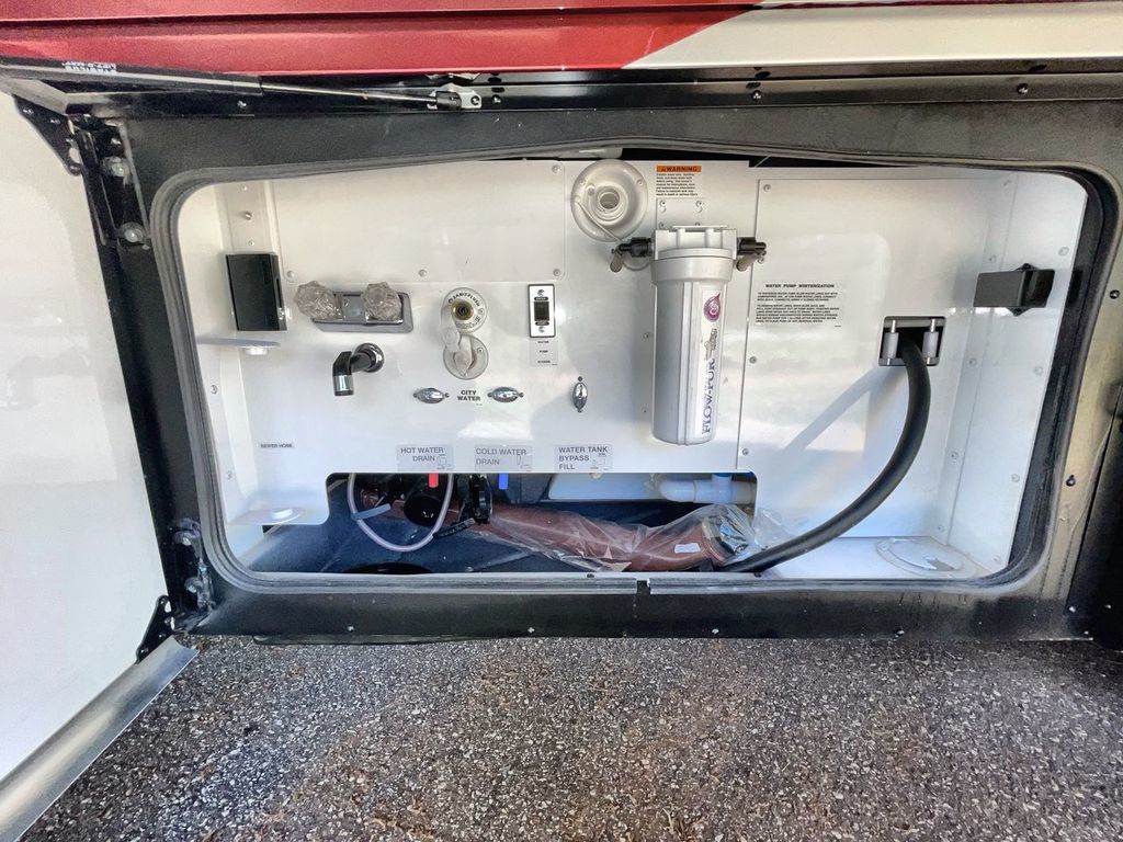 2022 Holiday Rambler Endeavor 38N - Image 21