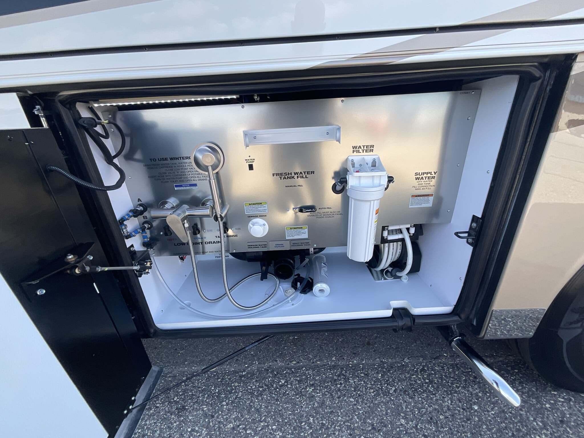 2022 Newmar Dutch Star 4369 Diesel Pusher - Image 21