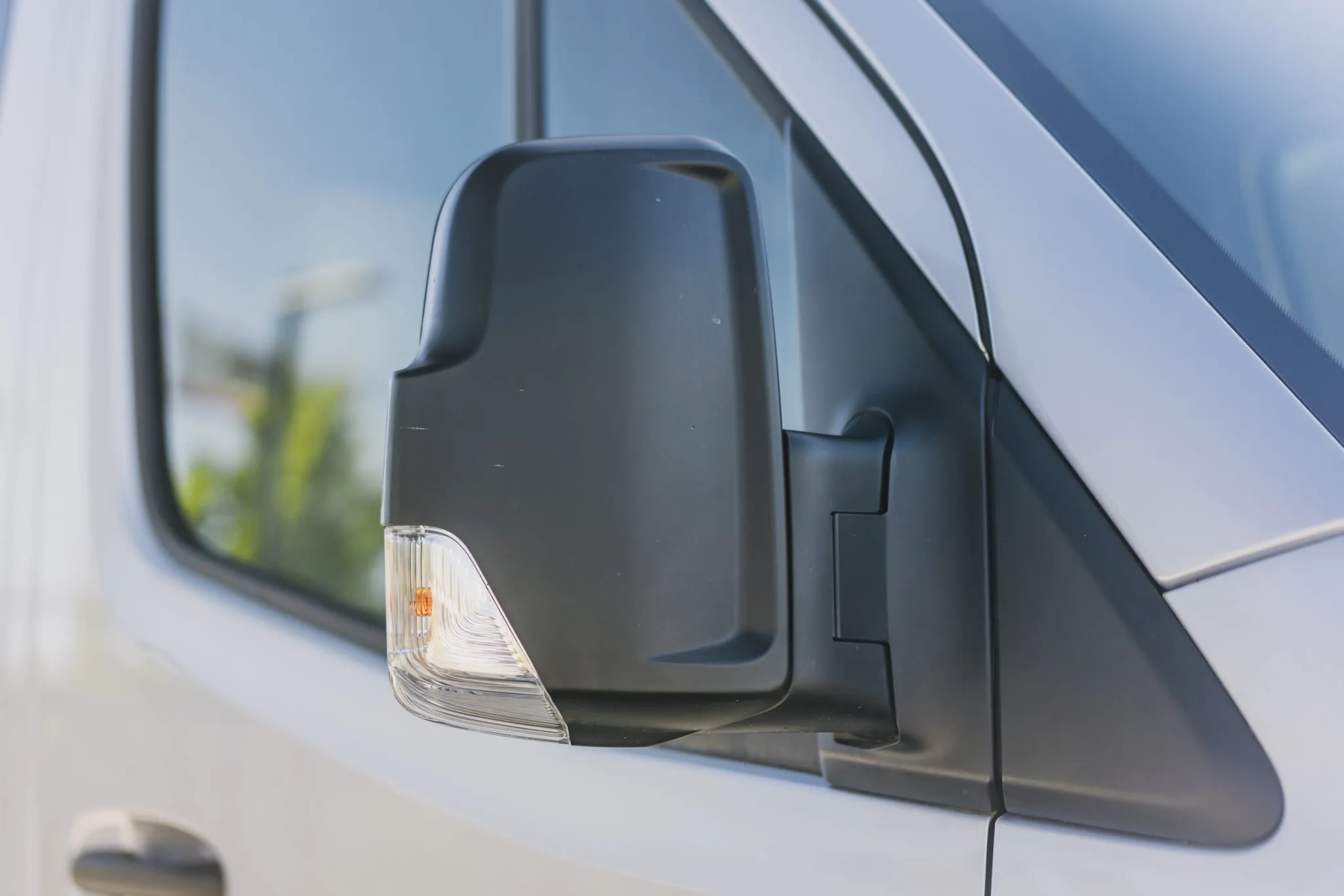 2021 Airstream Interstate 24GT Tommy Bahama Relax Edition - Image 23