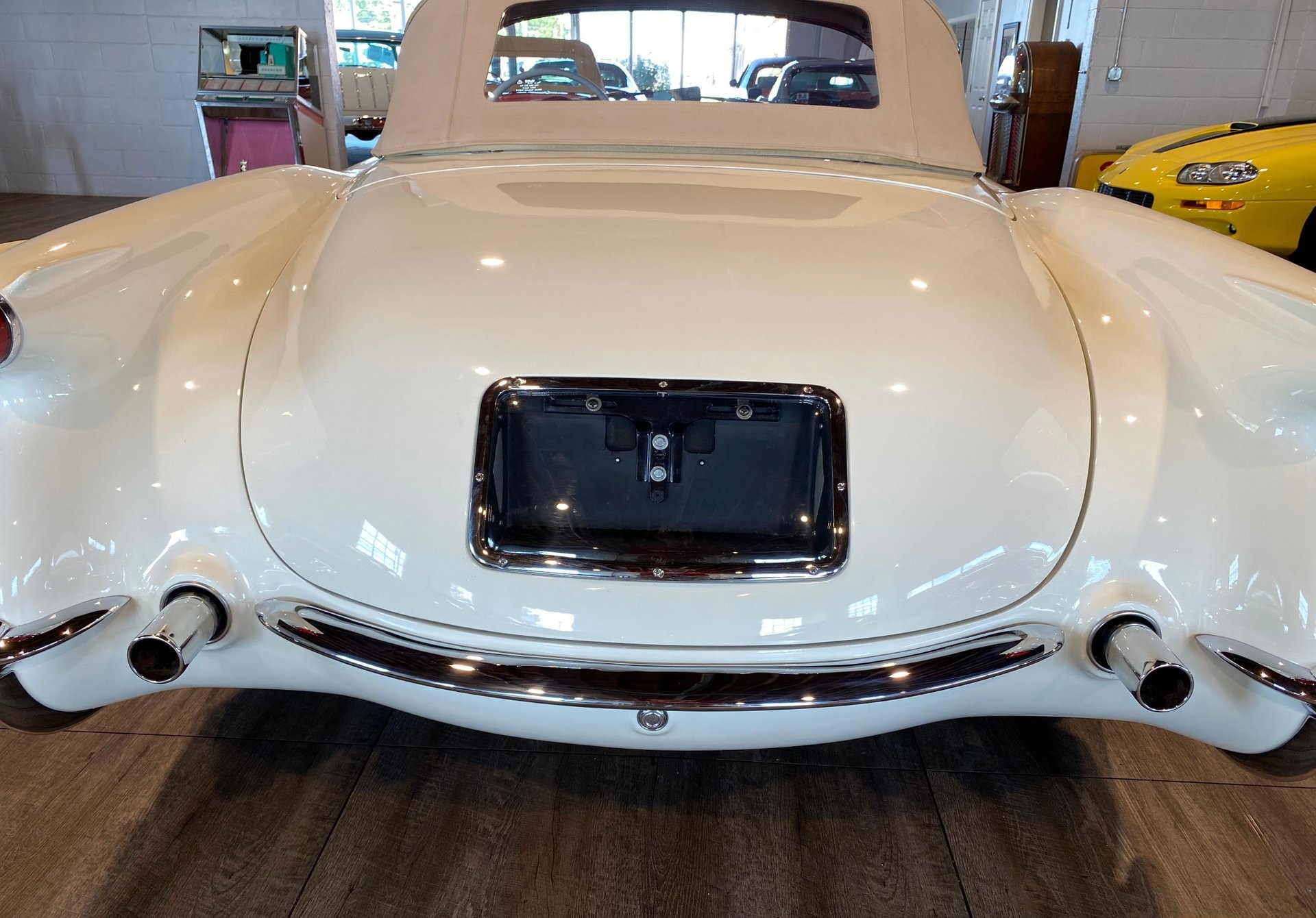 1954 Chevrolet Corvette Roadster - Image 12