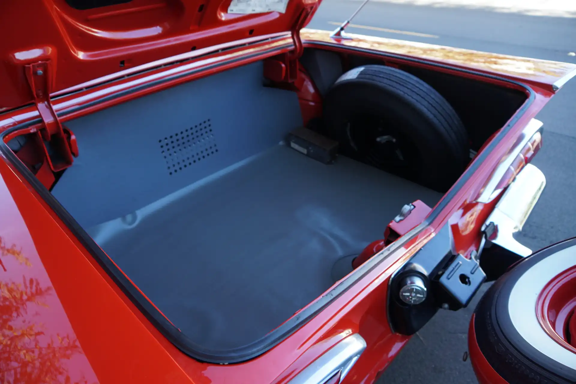 1959 Chevrolet Impala Tri-Power Convertible - Image 8