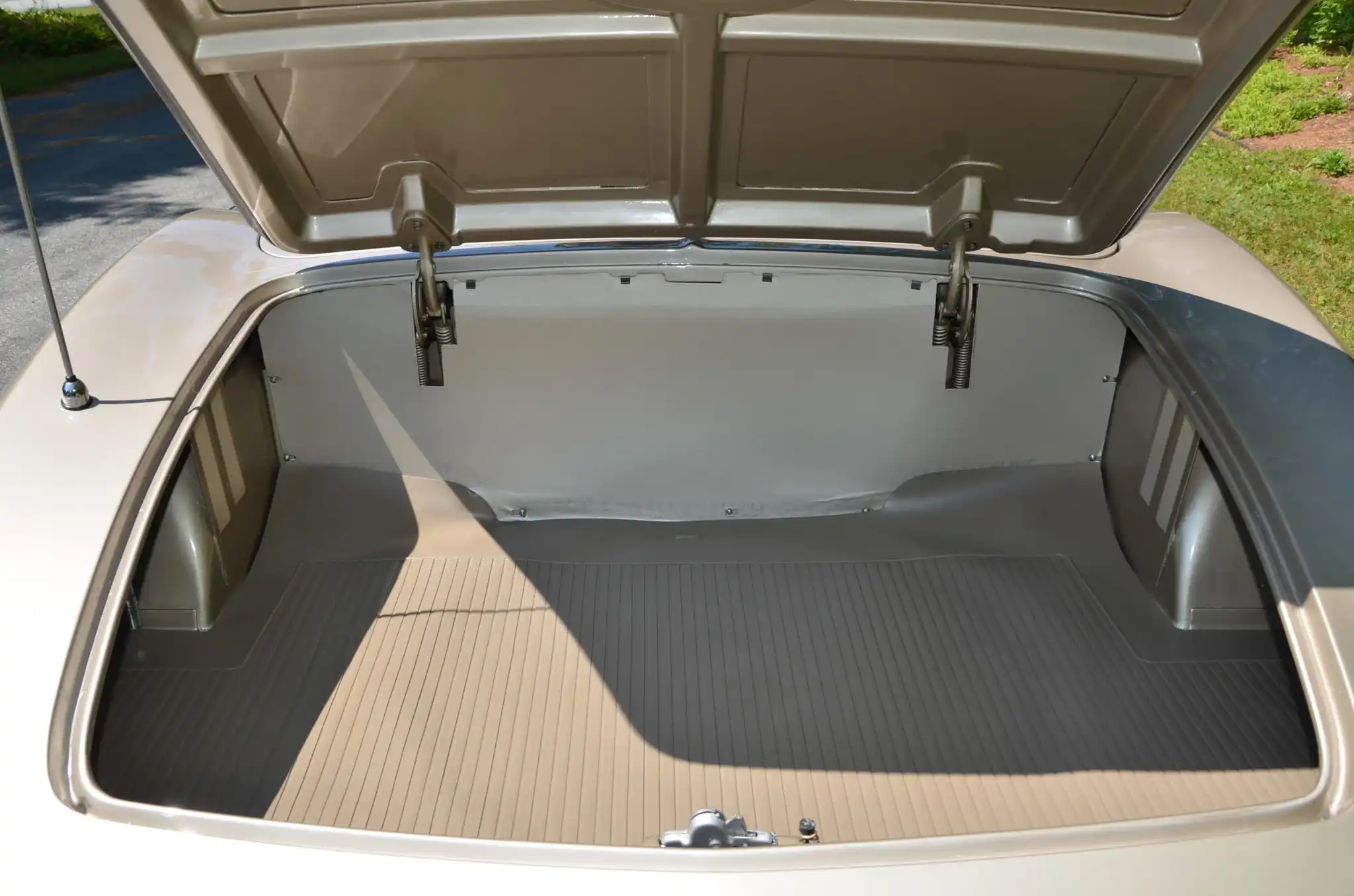 1962 Chevrolet Corvette Fuelie 4-Speed - Image 19