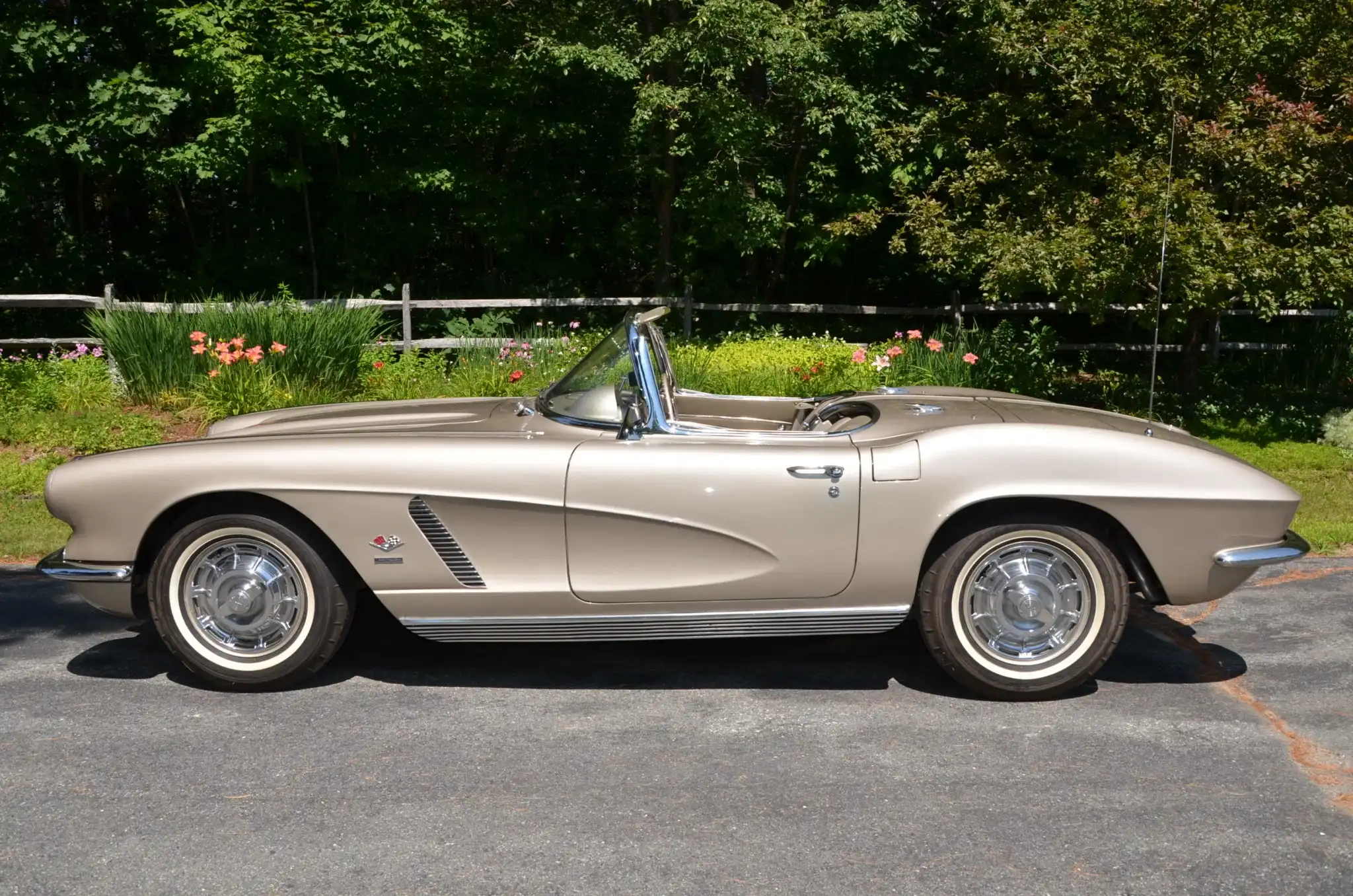 1962 Chevrolet Corvette Fuelie 4-Speed - Image 4