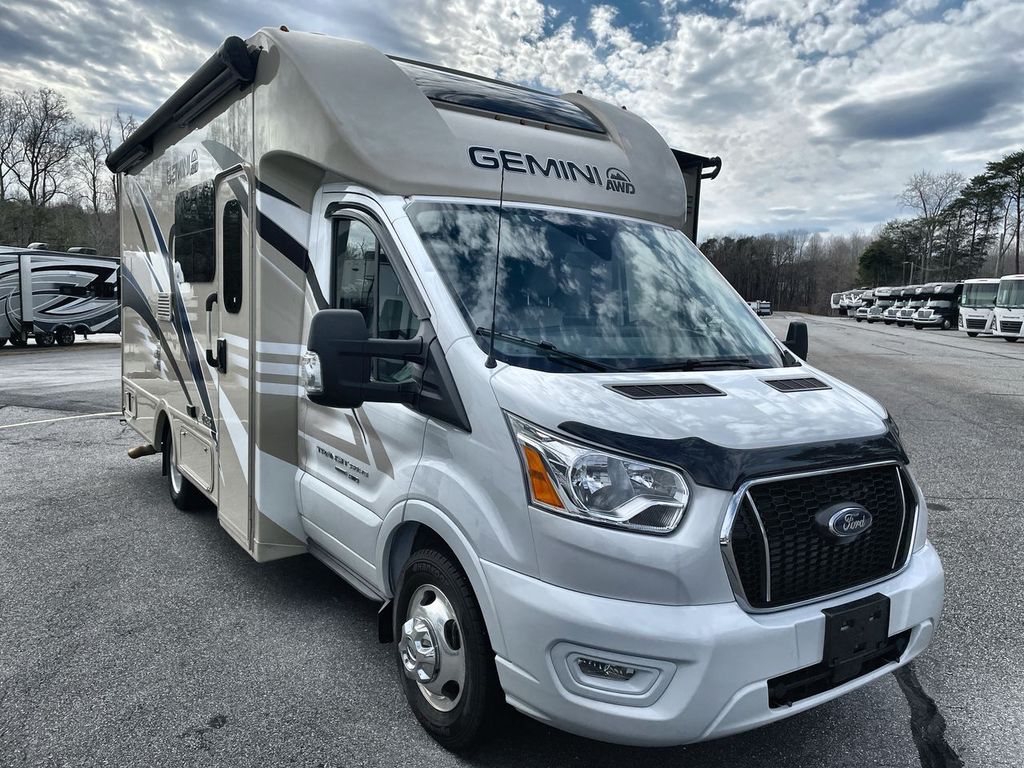 2022 Thor Motor Coach 23TW - Image 4