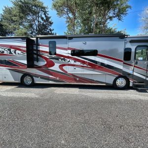 2022 Holiday Rambler Endeavor 38N