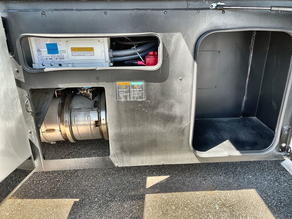 2022 Holiday Rambler Endeavor 38N - Image 25