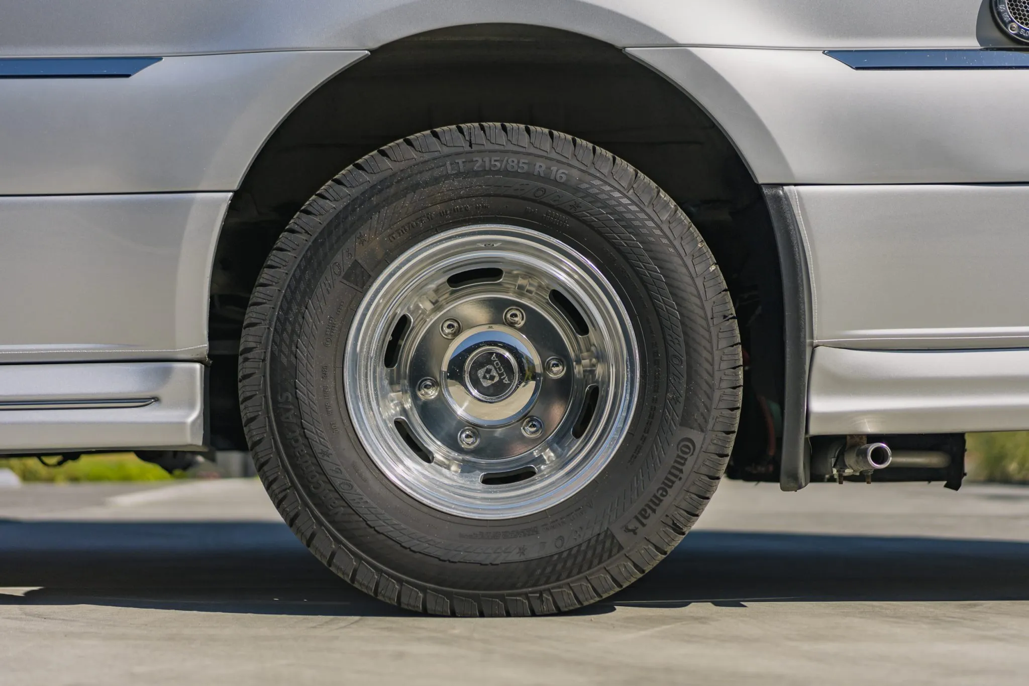 2021 Airstream Interstate 24GT Tommy Bahama Relax Edition - Image 28