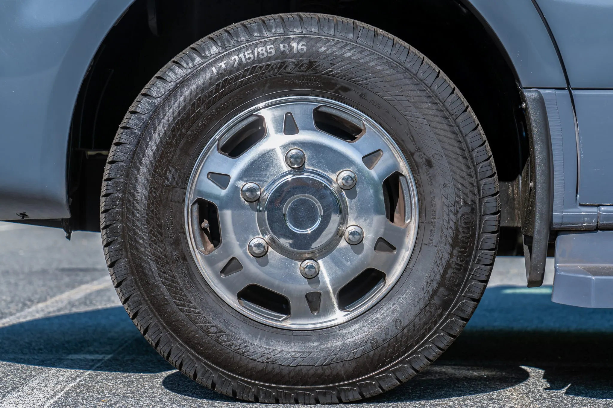 2021 Coachmen Galleria 24T - Image 32