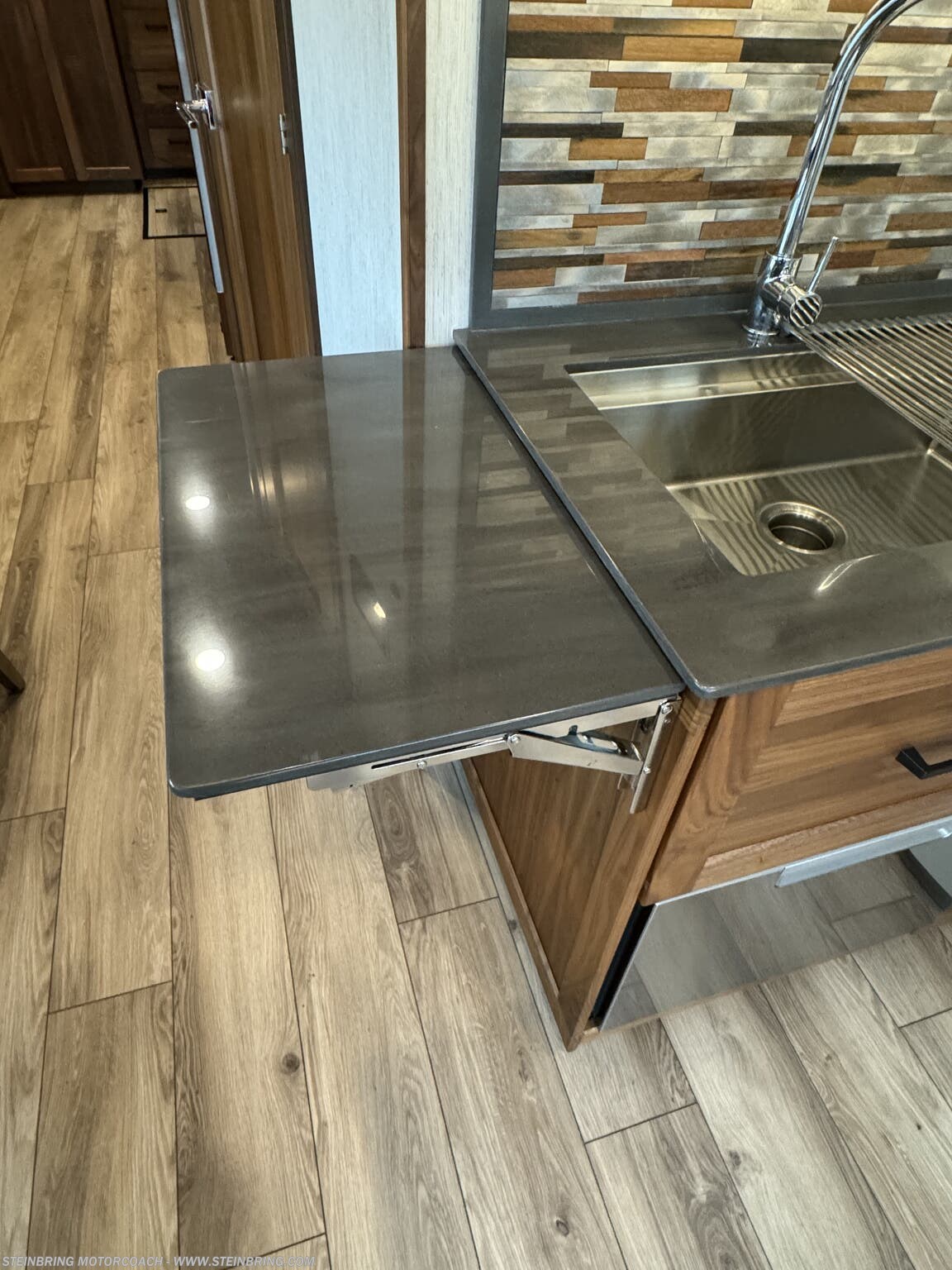 2022 Winnebago Journey 34N - Image 29