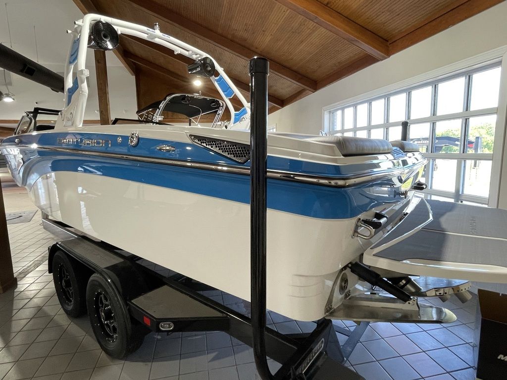 2021 Centurion Vi24 - Image 116