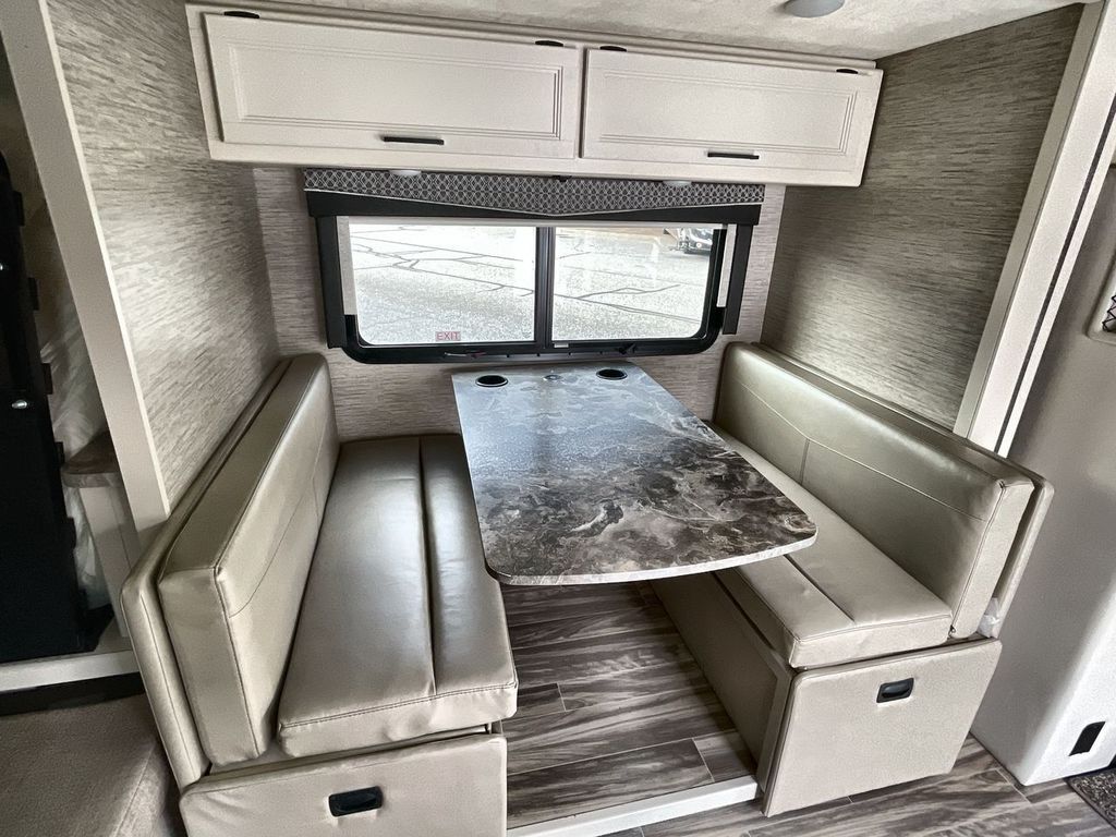 2022 Thor Motor Coach 23TW - Image 28