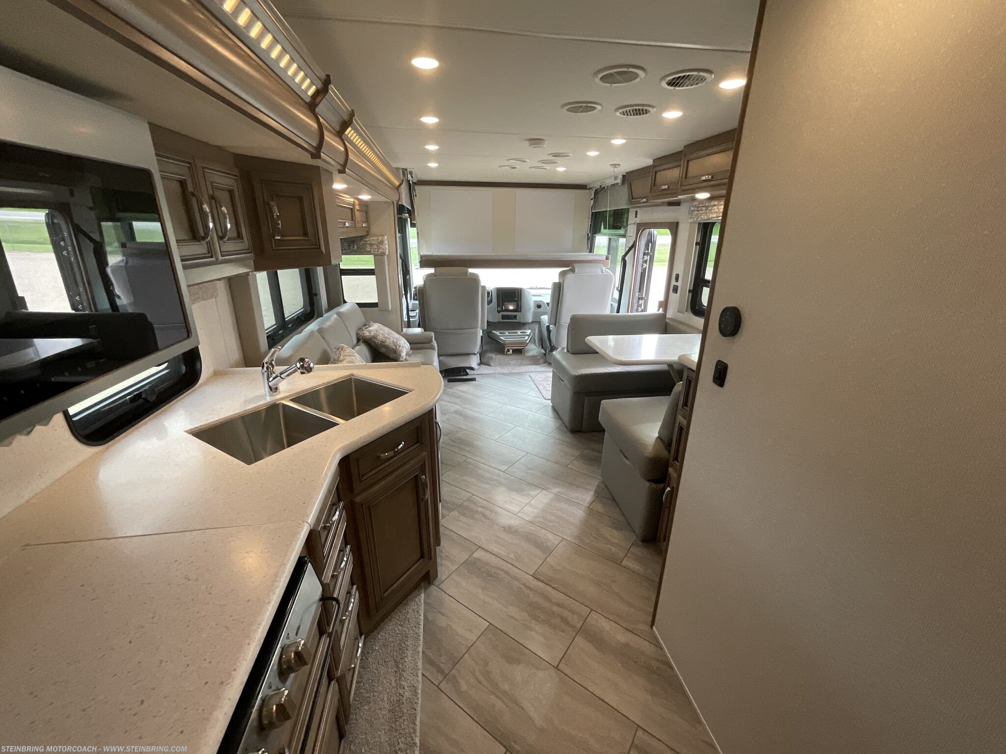 2022 Newmar Bay Star 3014 - Image 30