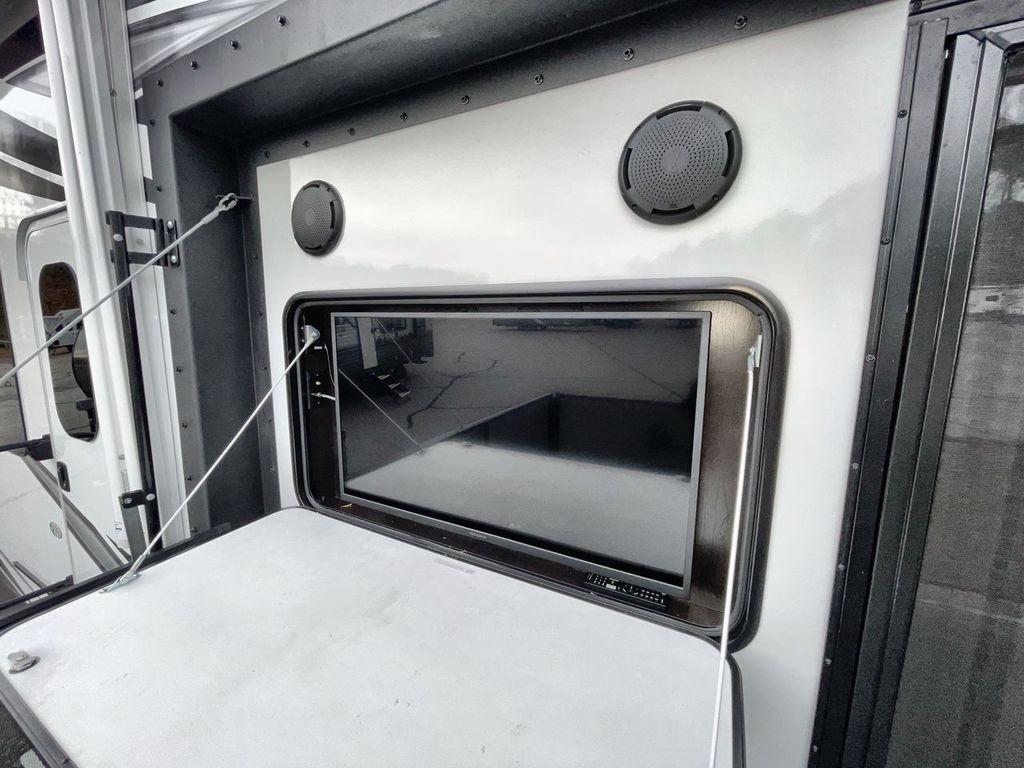 2021 Jayco Seismic 4113 - Image 20