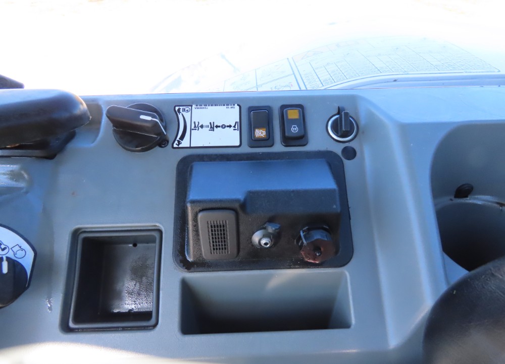 2020 Bobcat E42 Mini Excavator Rubber Tracks Backhoe Aux Hyd Blade - Image 6