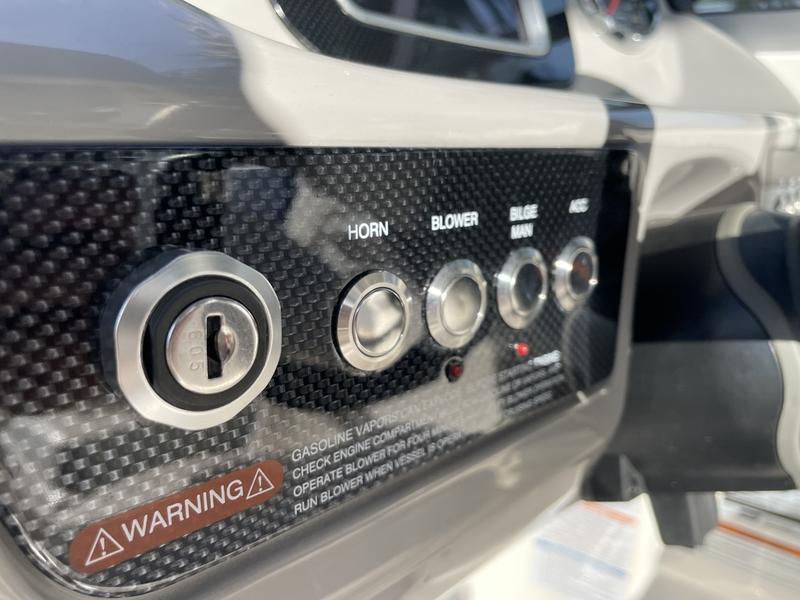 2021 Chaparral 23 Surf - Image 115